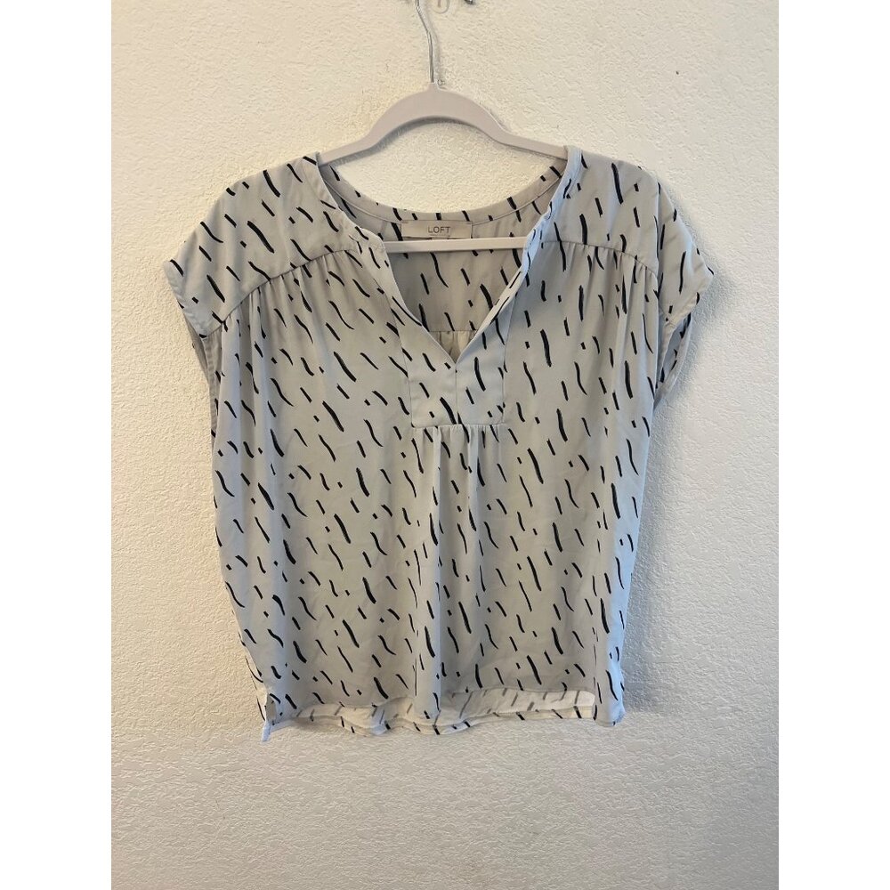 Loft Cap Sleeve Blouse With Black Dash Print women size Size Medium White